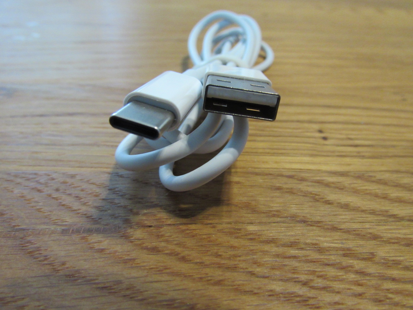 Lade-/ Datenkabel USB-A auf USB-C 1,0 m  - Bild 1