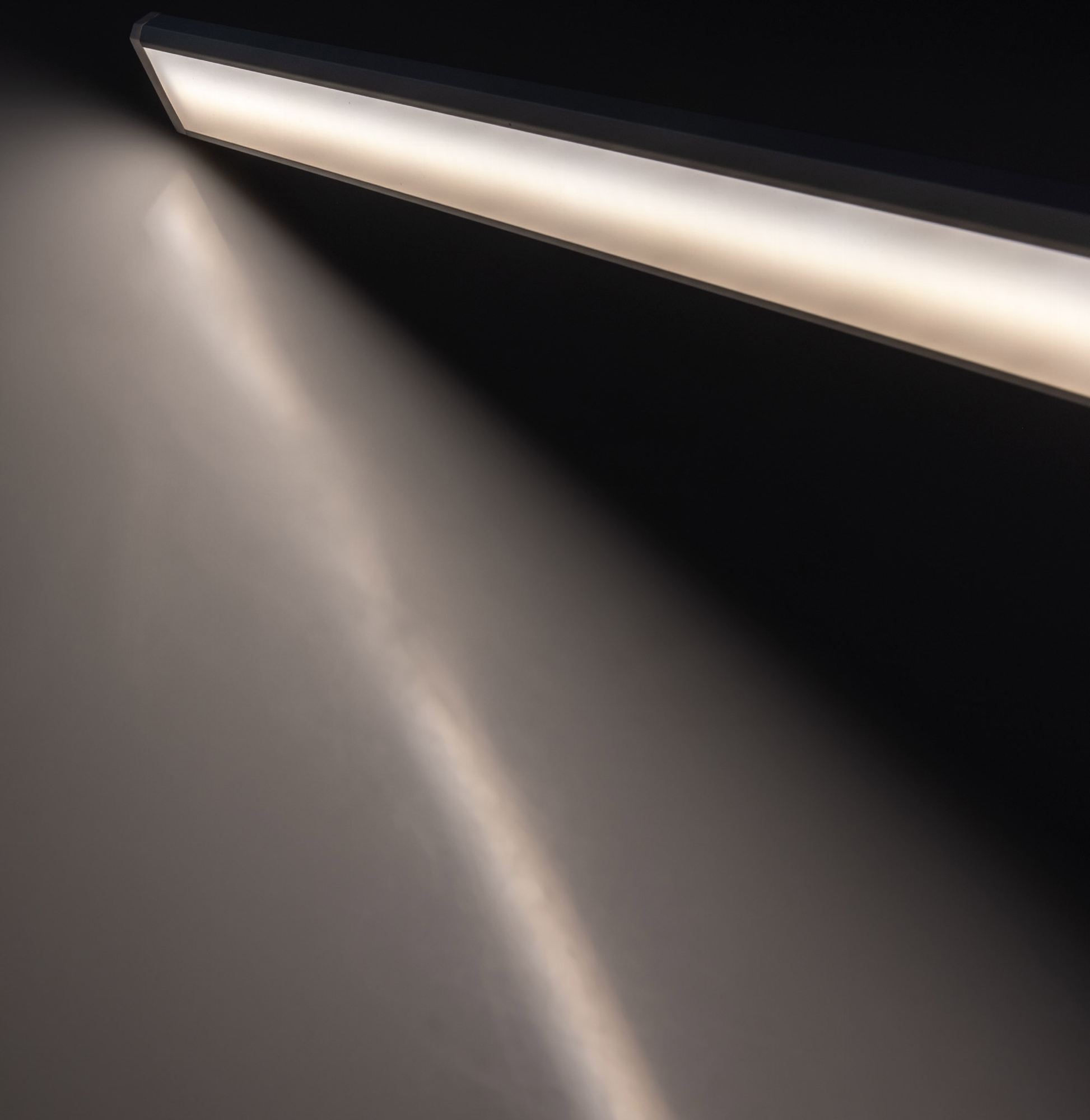 LED Unterbauleuchte "Comprido 600 CCT" 230V, 60cm, IR-Sensor, 3000k - 6500k X - Bild 4