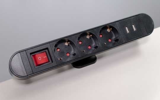 Tischsteckdose McPower "SK-03S" - Bild 1