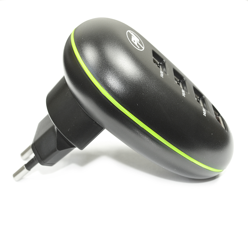 230 Volt Adapter mit 4 USB Steckdosen X - Bild 8